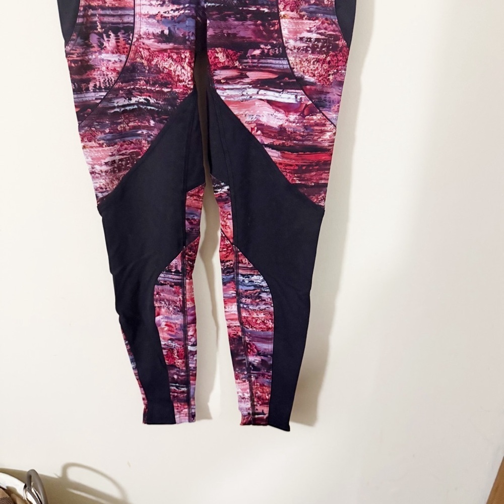 Lululemon Pink Black Womens Leggings Size 8 Activewear Running Gym Athleisure - Picture 6 of 6